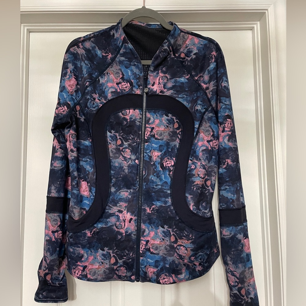 lululemon jacket EXCELLENT CONDITION reversible worn 2-5x